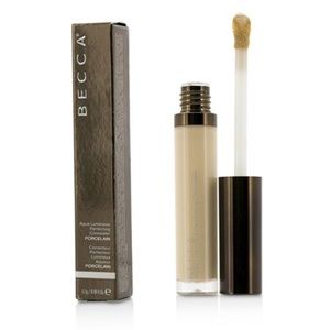 becca aqua luminous concealer porcelain
